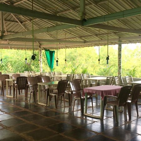 White Elephant Restaurant & Cottages Gokarna Gokarna  Extérieur photo