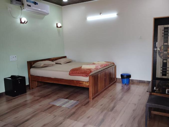 White Elephant Restaurant & Cottages Gokarna Gokarna  Extérieur photo