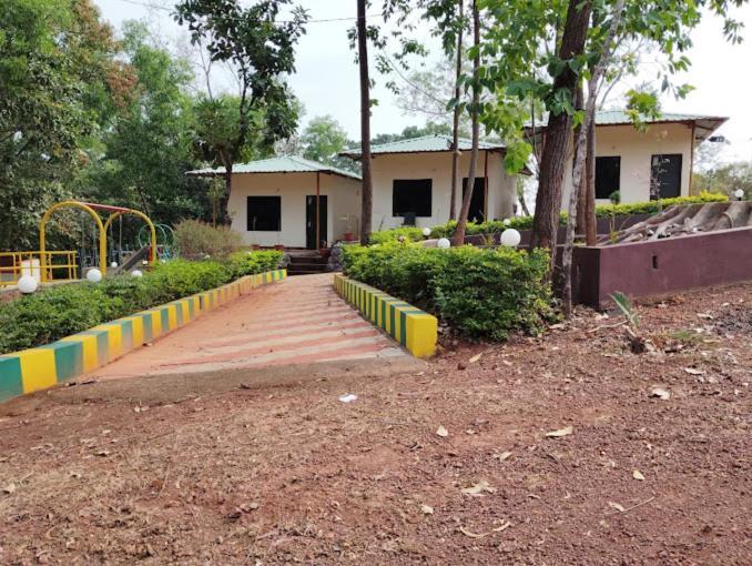 White Elephant Restaurant & Cottages Gokarna Gokarna  Extérieur photo