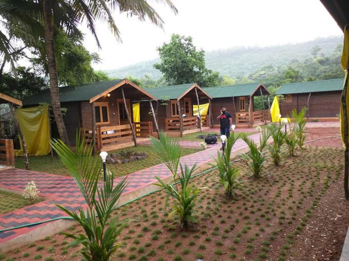 White Elephant Restaurant & Cottages Gokarna Gokarna  Extérieur photo