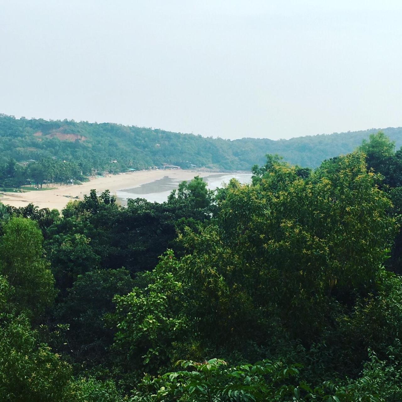 White Elephant Restaurant & Cottages Gokarna Gokarna  Extérieur photo