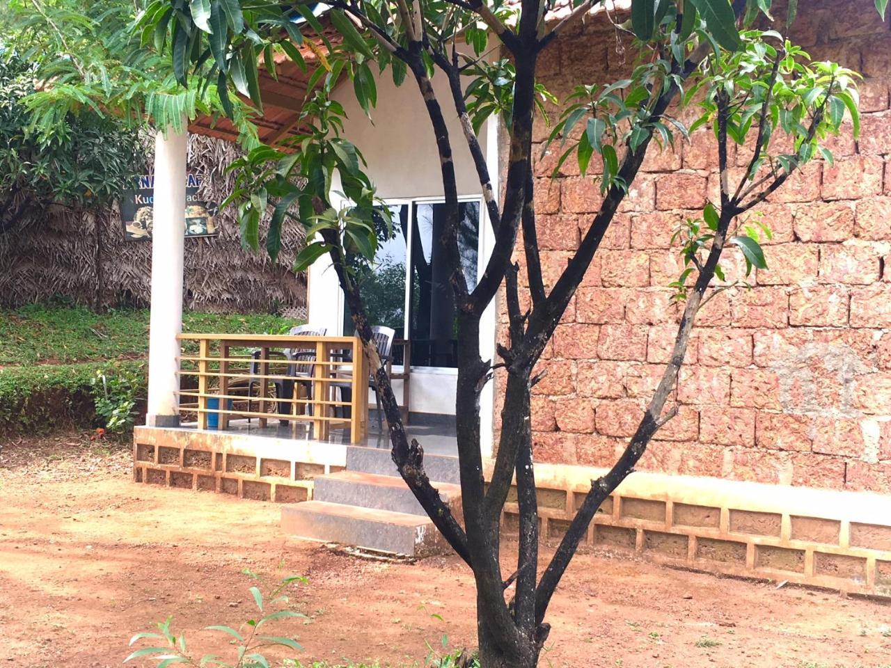 White Elephant Restaurant & Cottages Gokarna Gokarna  Extérieur photo