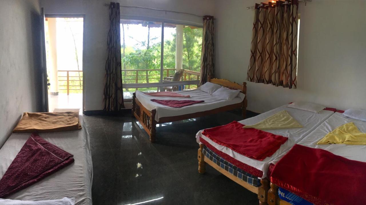 White Elephant Restaurant & Cottages Gokarna Gokarna  Extérieur photo