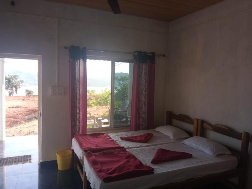 White Elephant Restaurant & Cottages Gokarna Gokarna  Extérieur photo