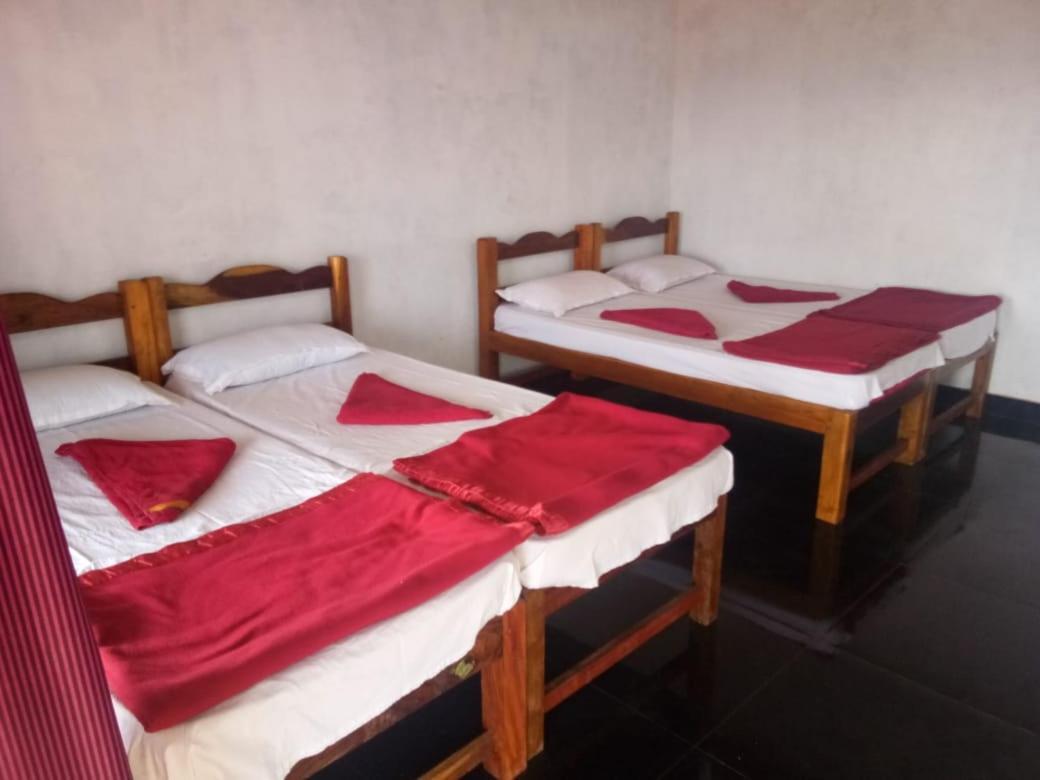 White Elephant Restaurant & Cottages Gokarna Gokarna  Extérieur photo