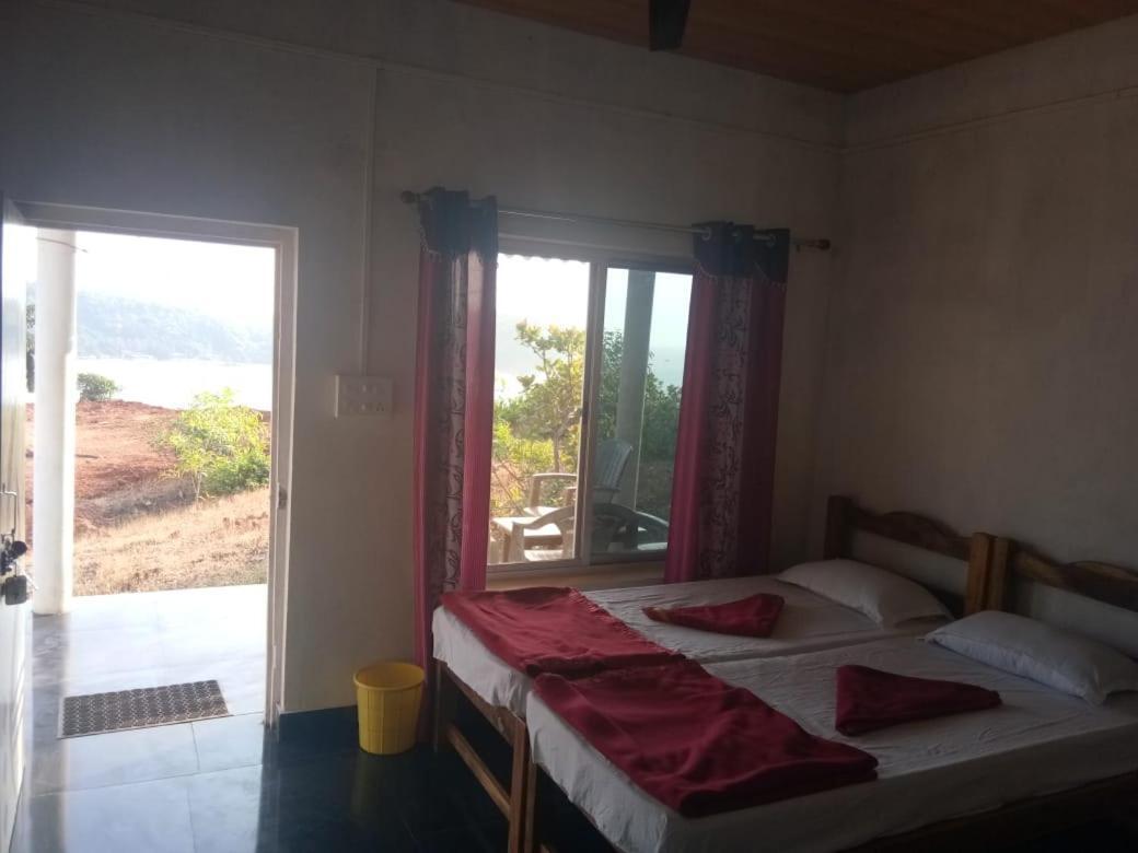 White Elephant Restaurant & Cottages Gokarna Gokarna  Extérieur photo
